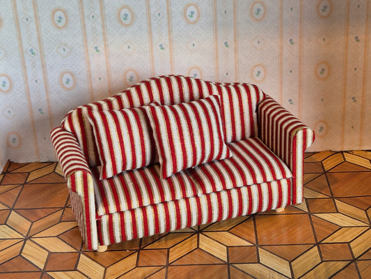 1:12 sofa