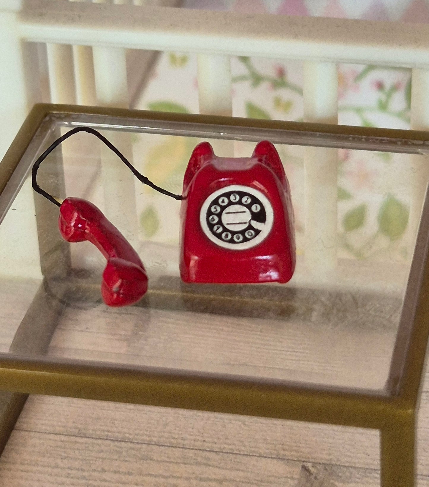 1:16 telefon