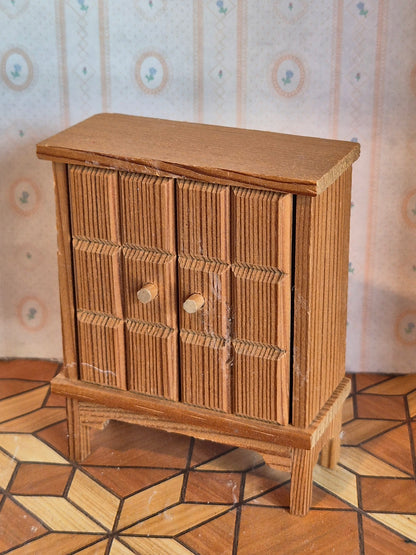 Lundby skab