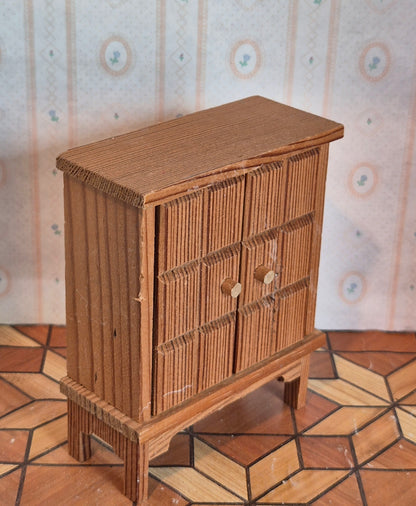 Lundby skab