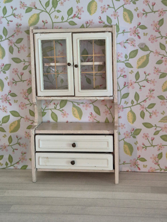 Lundby skab, mangler