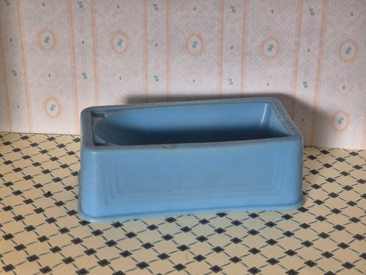 1:16 Bambola badekar
