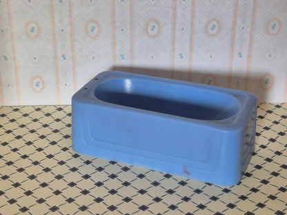 1:16 Bambola Badekar