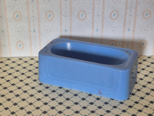 1:16 Bambola Badekar