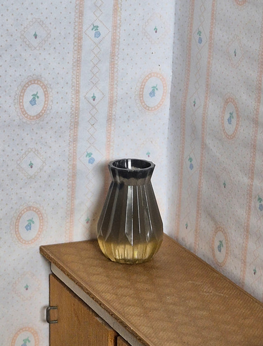 1:12 vase