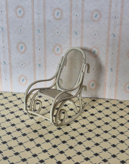 1:16 gyngestol