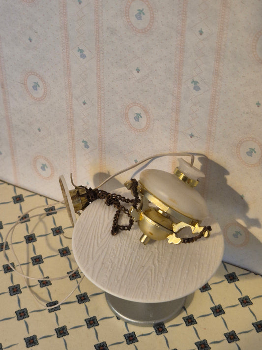 Lundby lampe, sammenfiltret