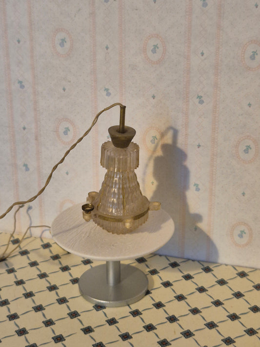 Caroline Home lampe, mangler