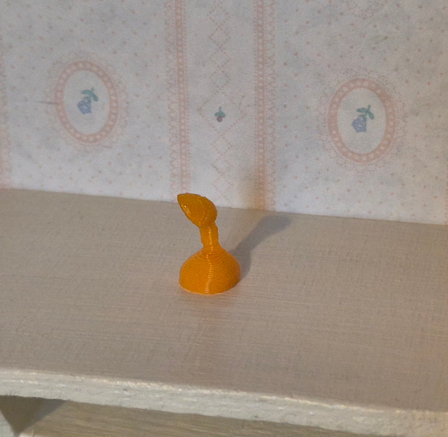 3D orange 1:16 telefon