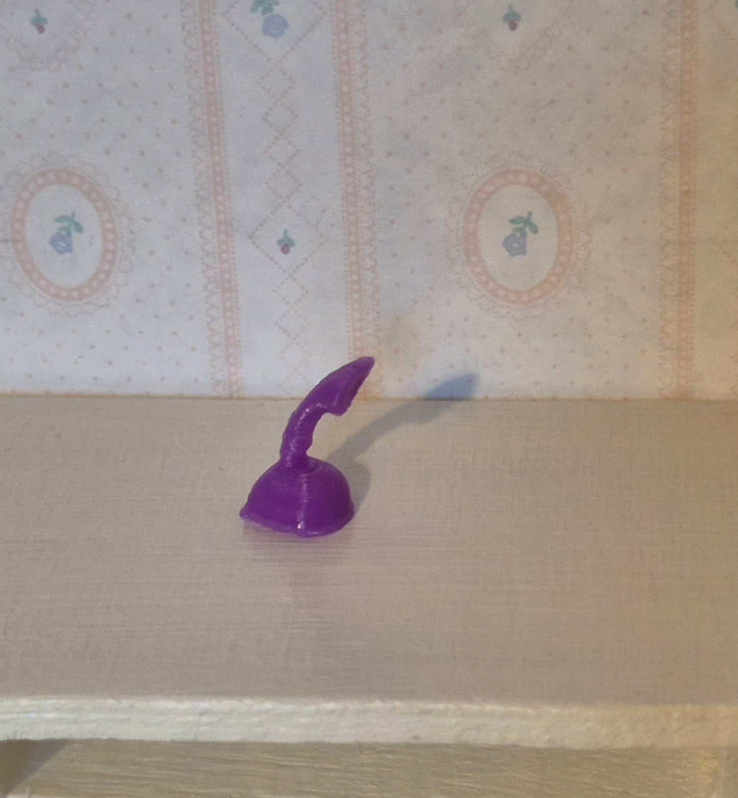 3D Violet 1:16 telefon