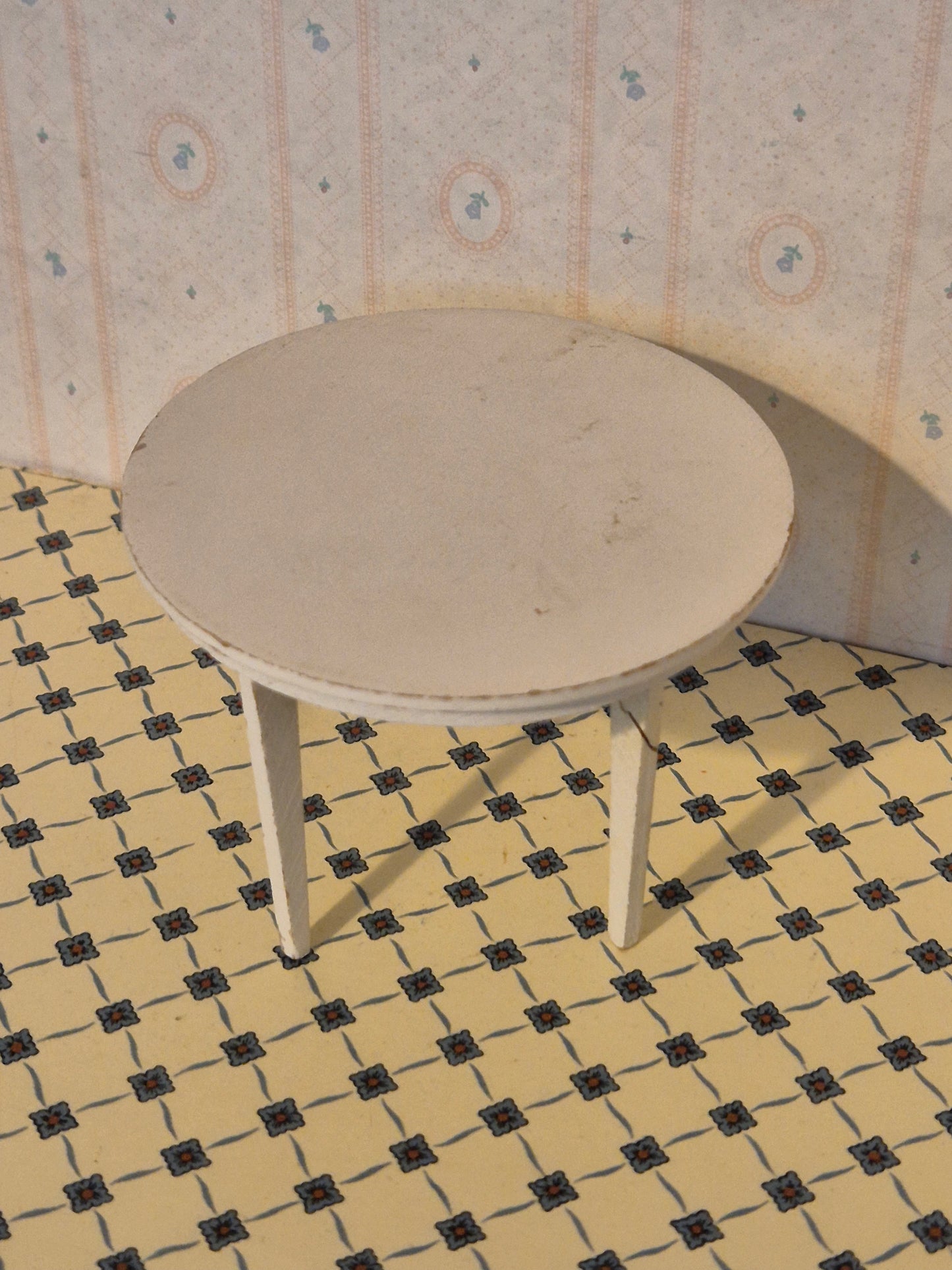 Lundby bord, mangler