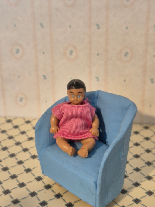 Lundby baby dukke