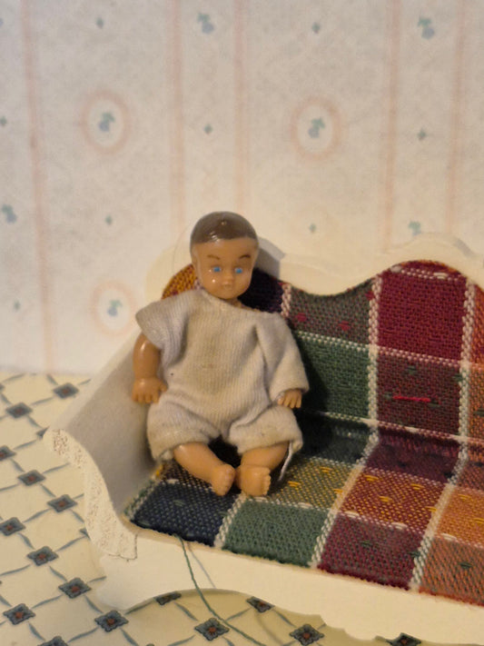 Lundby baby dukke