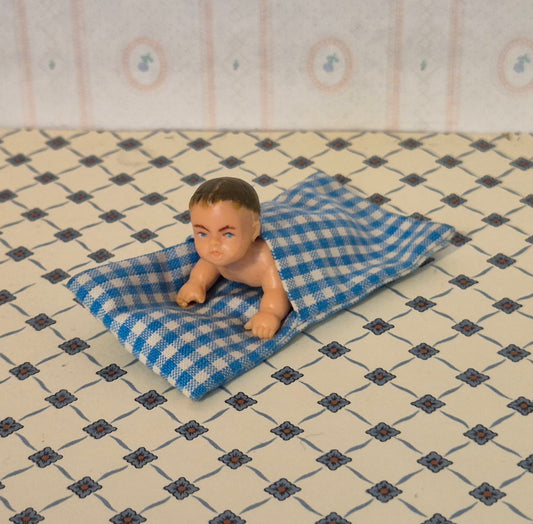 Lundby baby i dyne