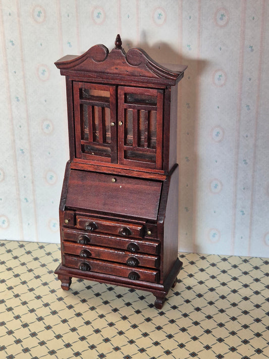 1:12 vitrineskab, Hello Dolly