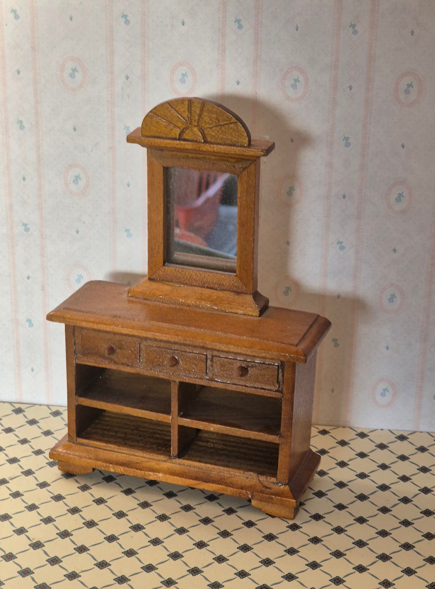 1:12 sminkebord, Hello Dolly