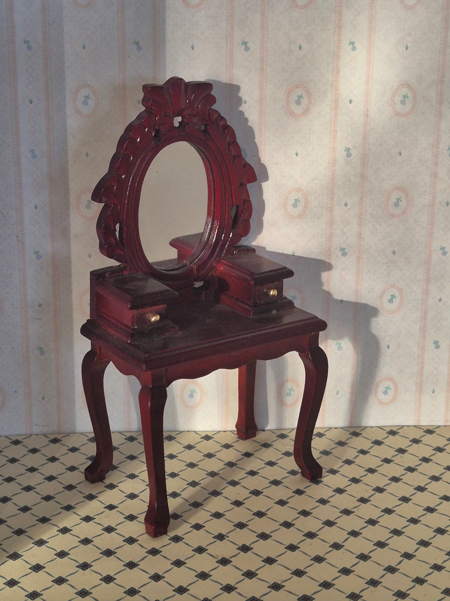 1:12 sminkebord, skramme