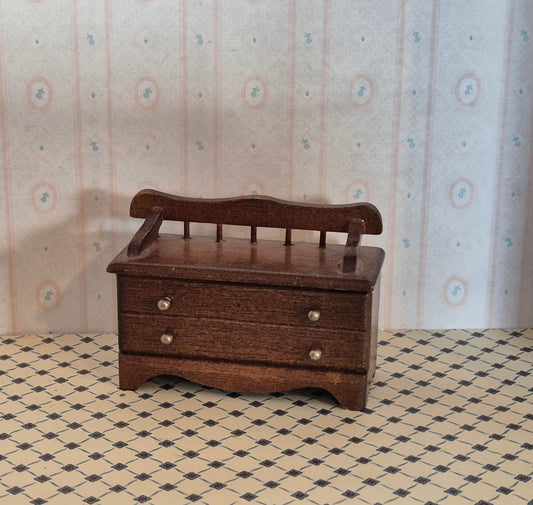 1:12 bænk, Hello Dolly