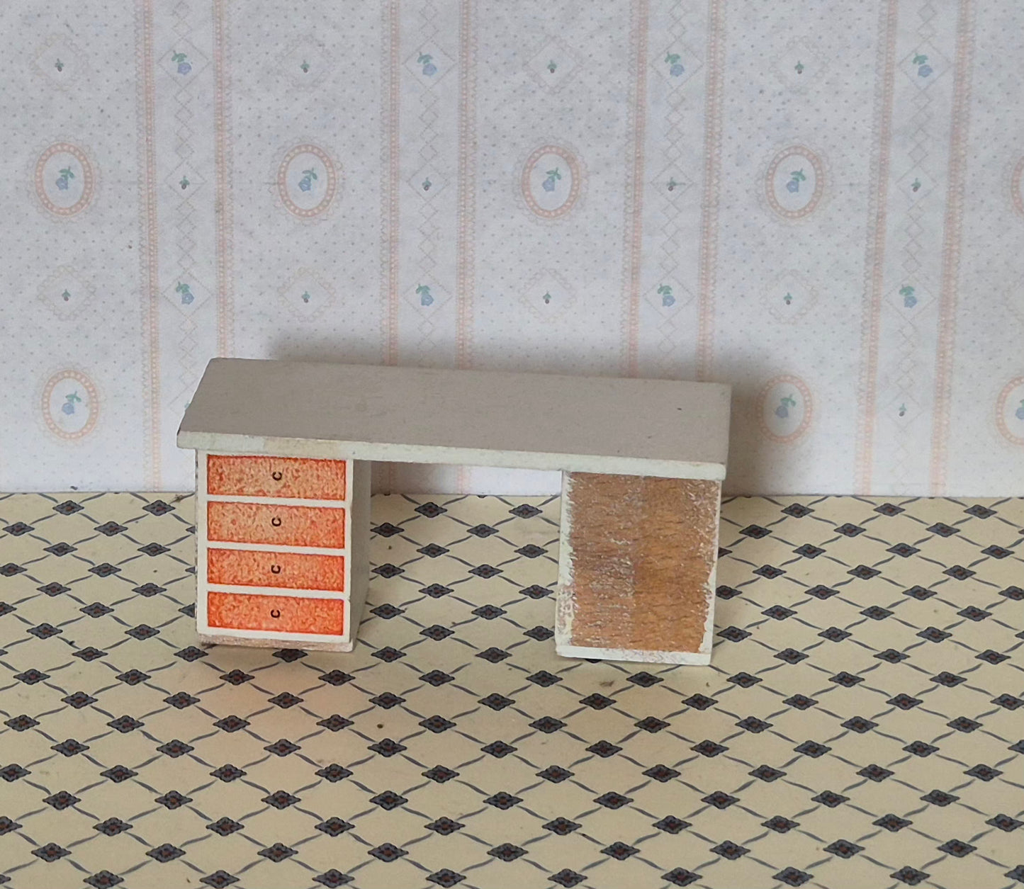 Hanse skrivebord, patina