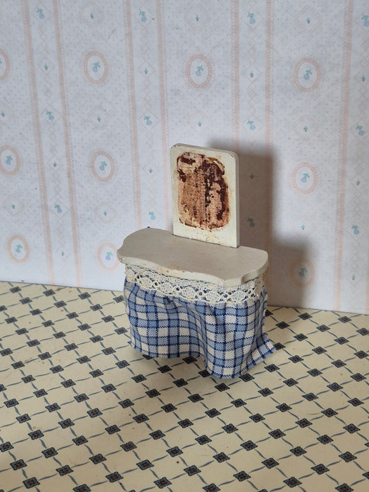 Hanse sminkebord, mangler