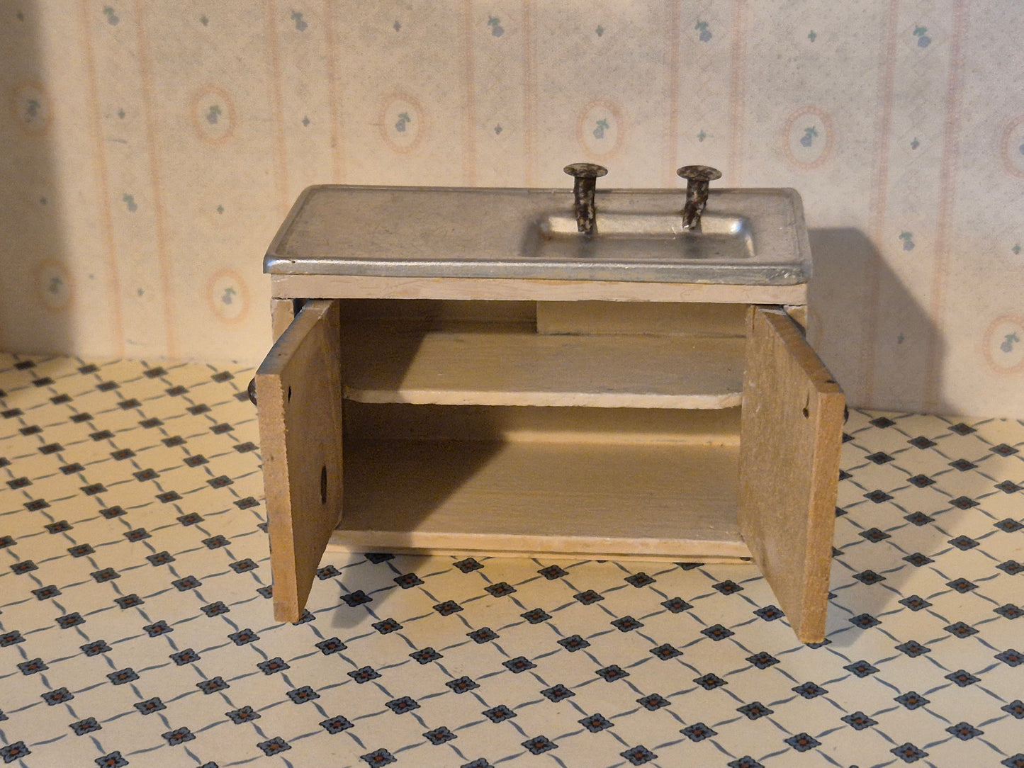 Lisa køkkenvask, malet