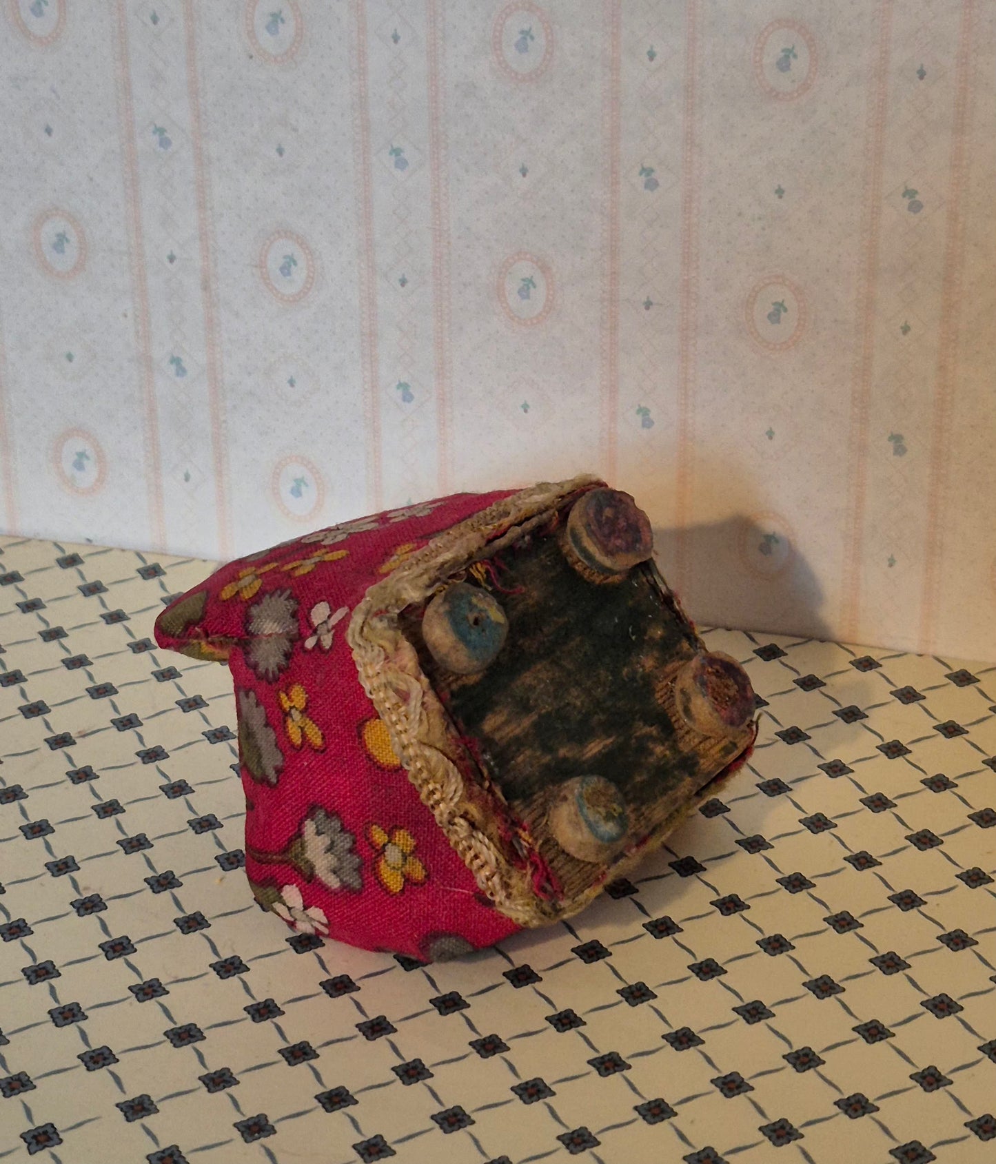 Lerro lænestol, patina