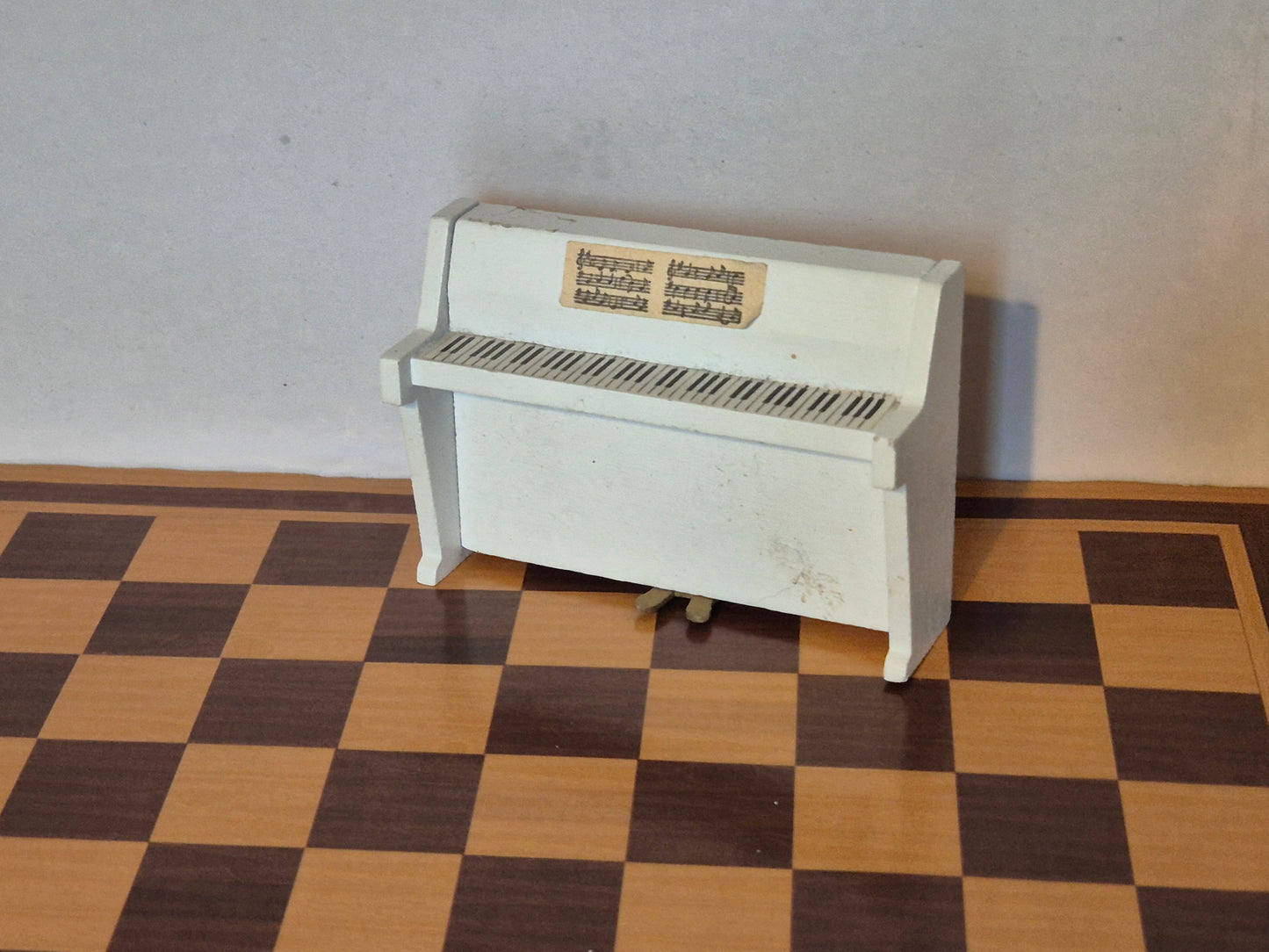 Lundby piano