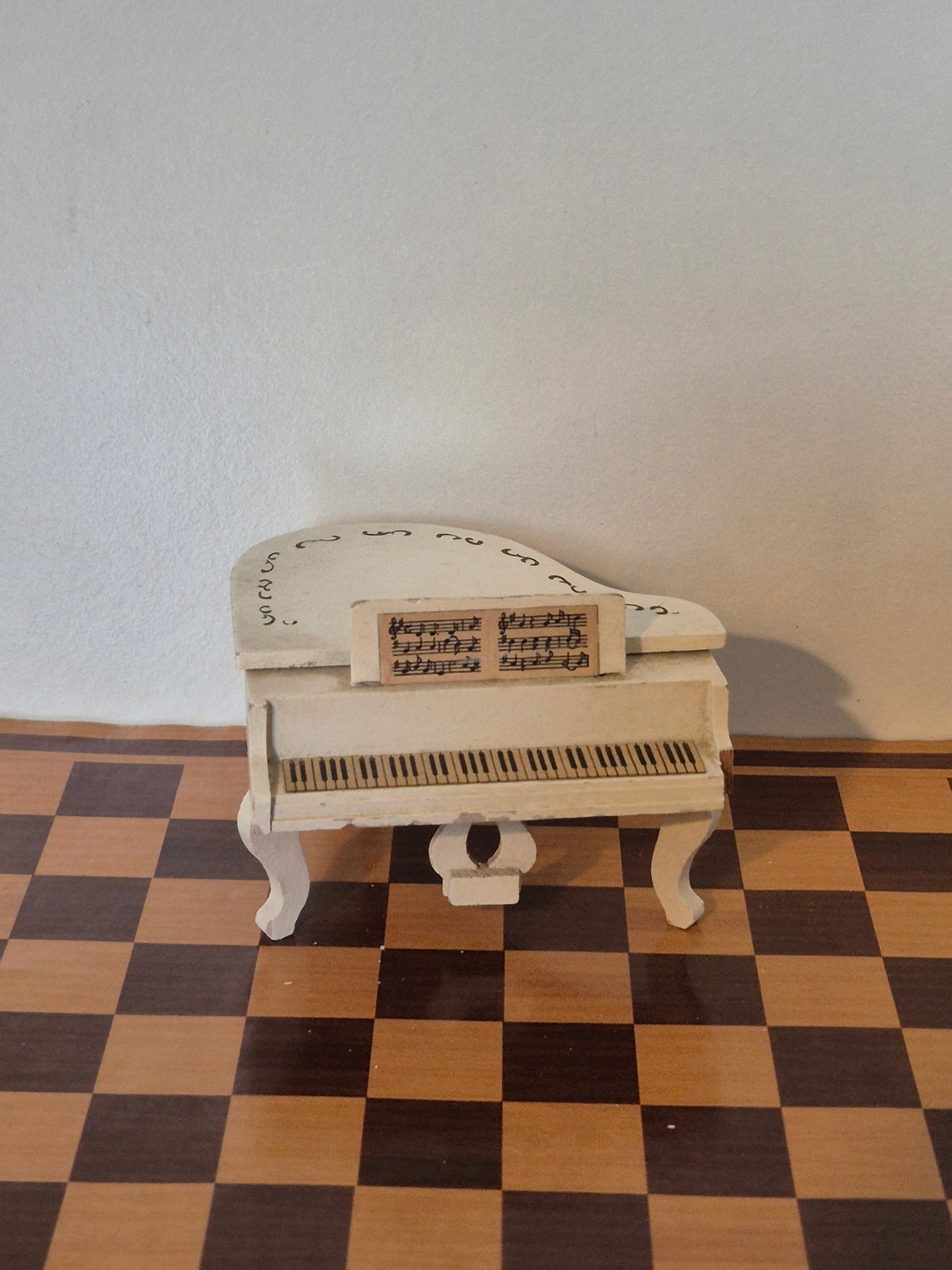 Lundby Piano