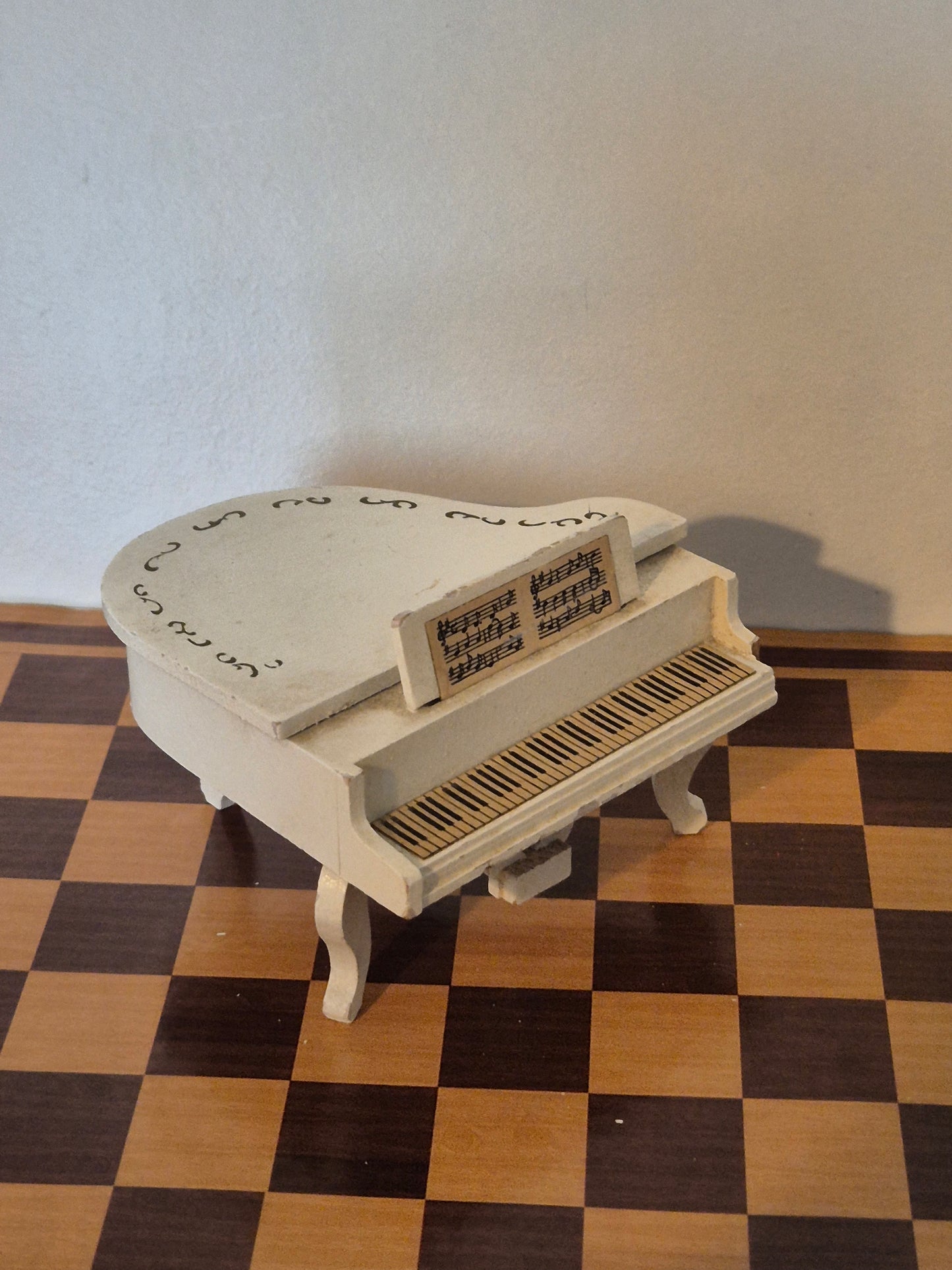 Lundby Piano