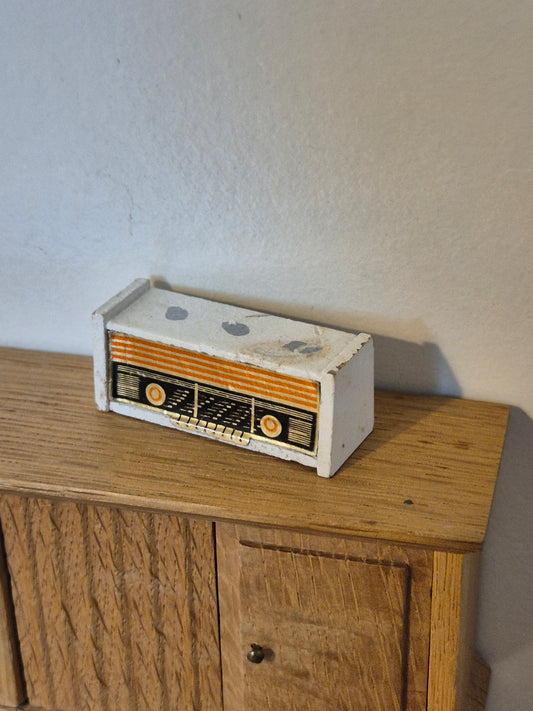 Lundby radio, pletter