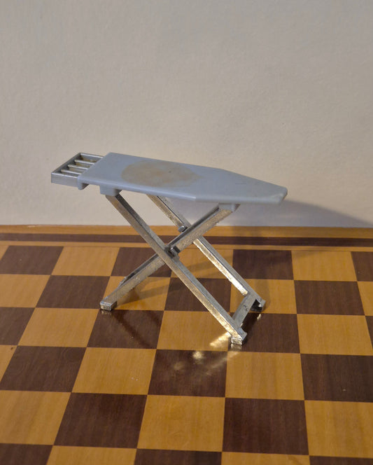 Lundby strygebræt, limet