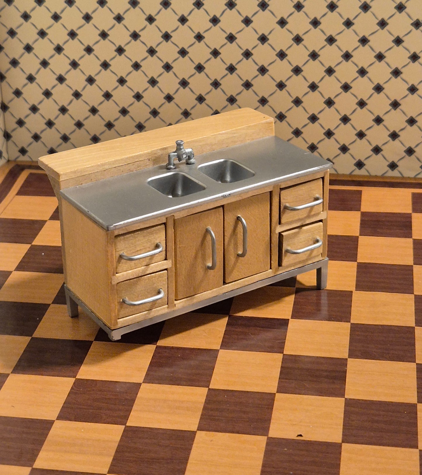 Lundby køkkenvask uden ben