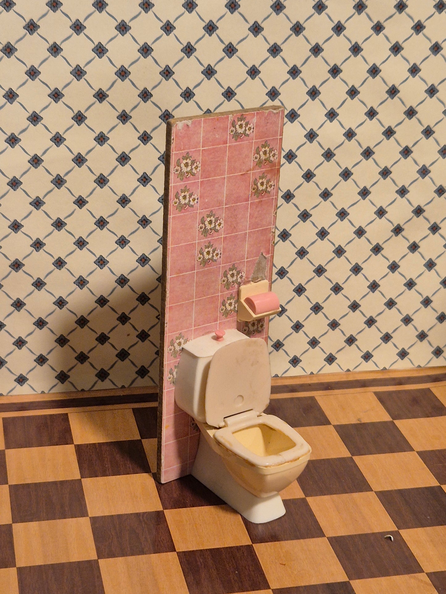 Lundby toilet, brugsspor