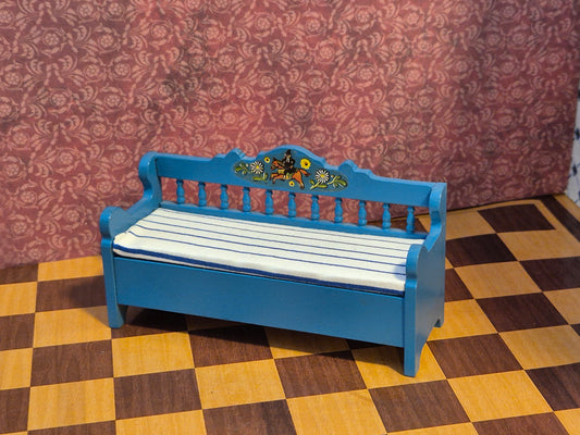 Lundby bænk, renoveret