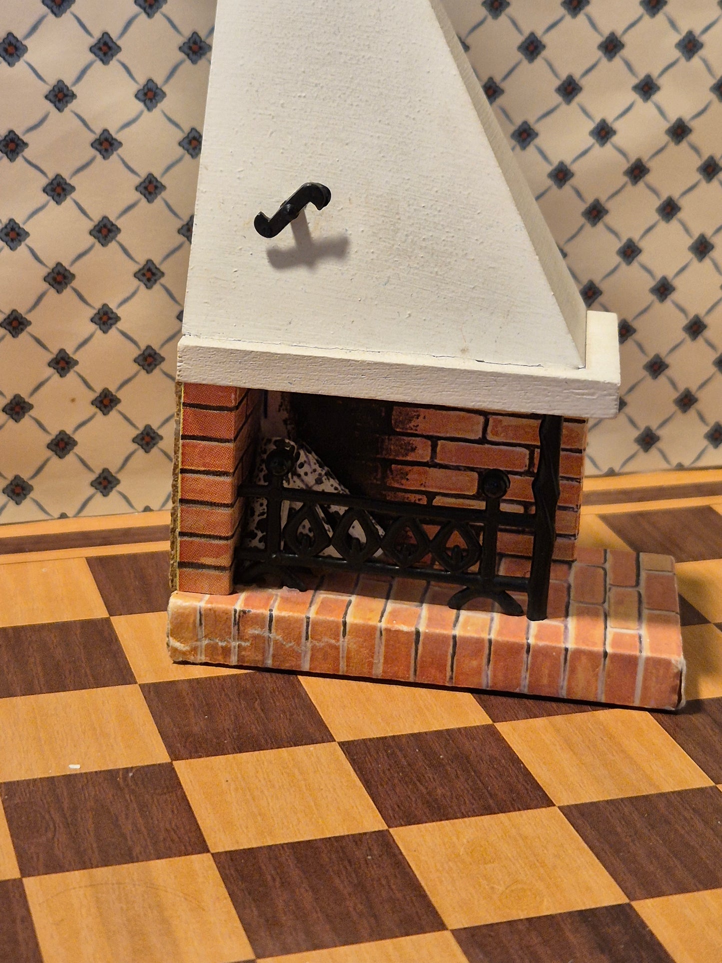 Lundby pejs, mangler