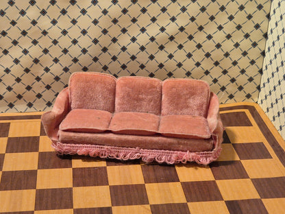 Lundby sofa, hul
