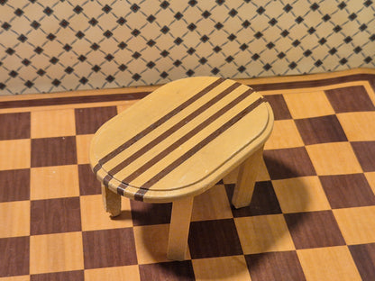 Lundby bord, lim og skade