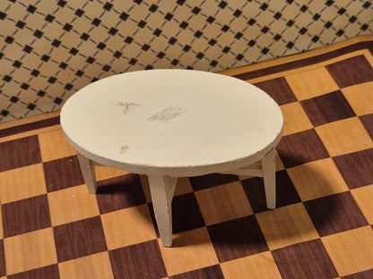 Lundby bord, patina