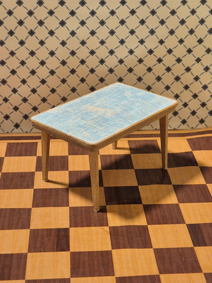 Lundby bord, skæve ben