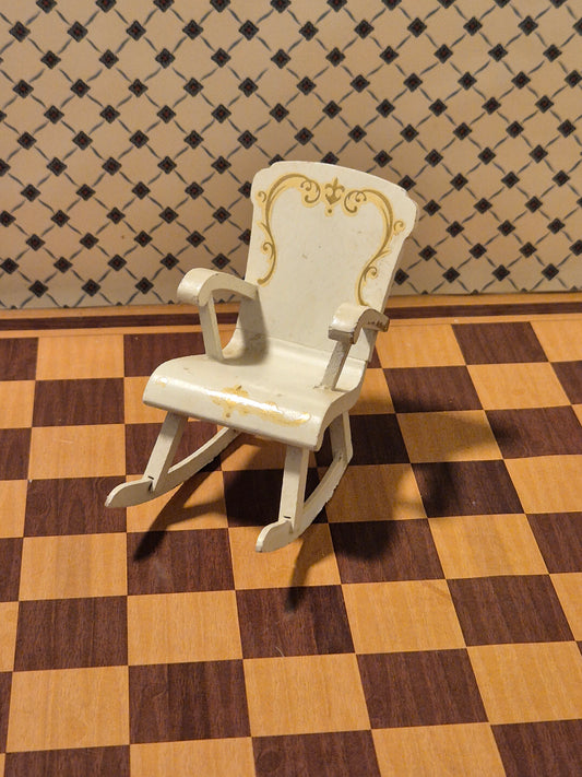 Lundby gyngestol, knækket