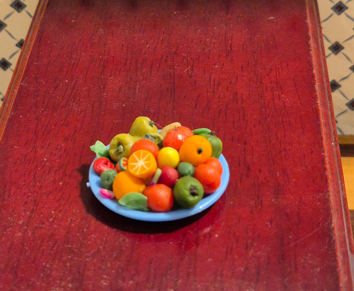 1:12 fad med frugt og grønt