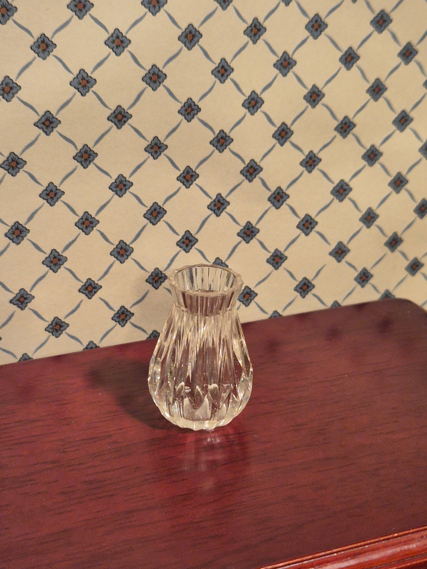 1:12 vase