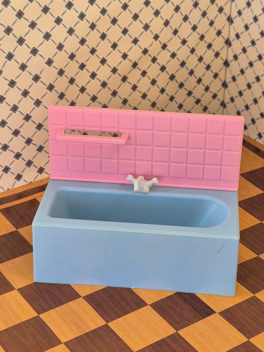 Caroline Home badekar, mangler