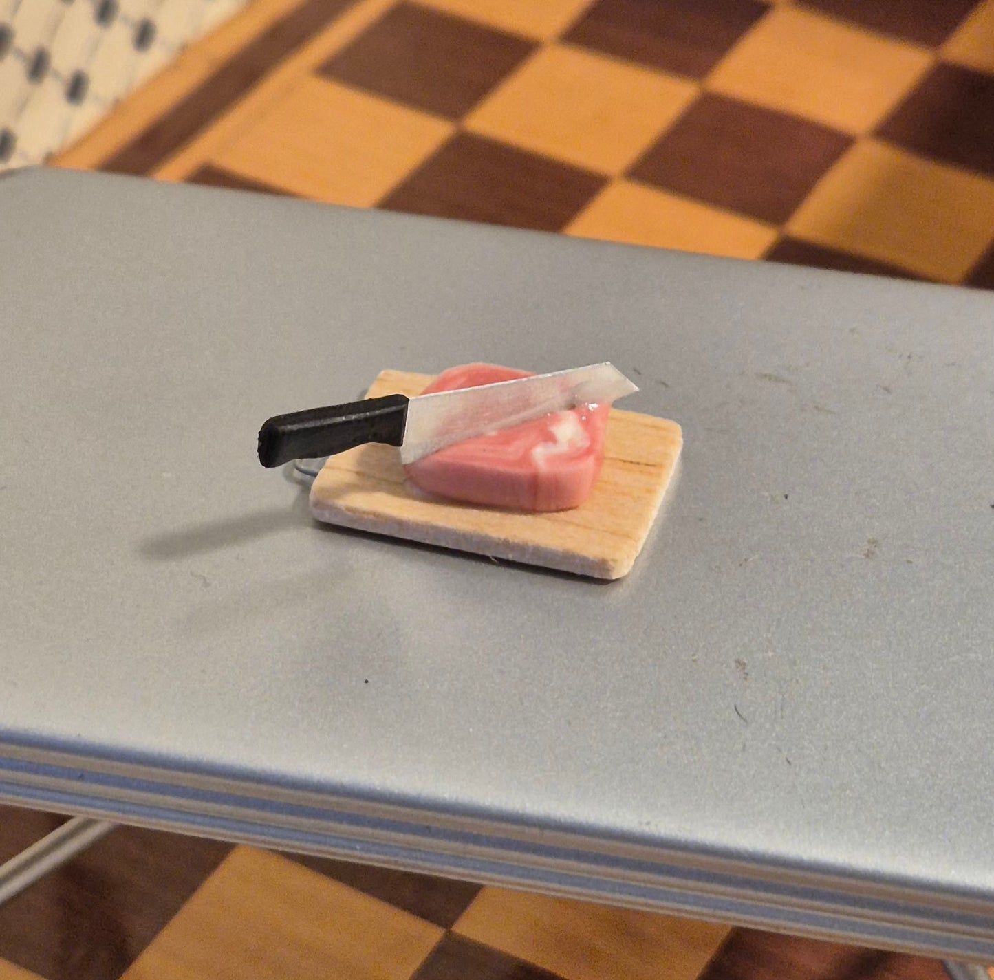 Kød med kniv