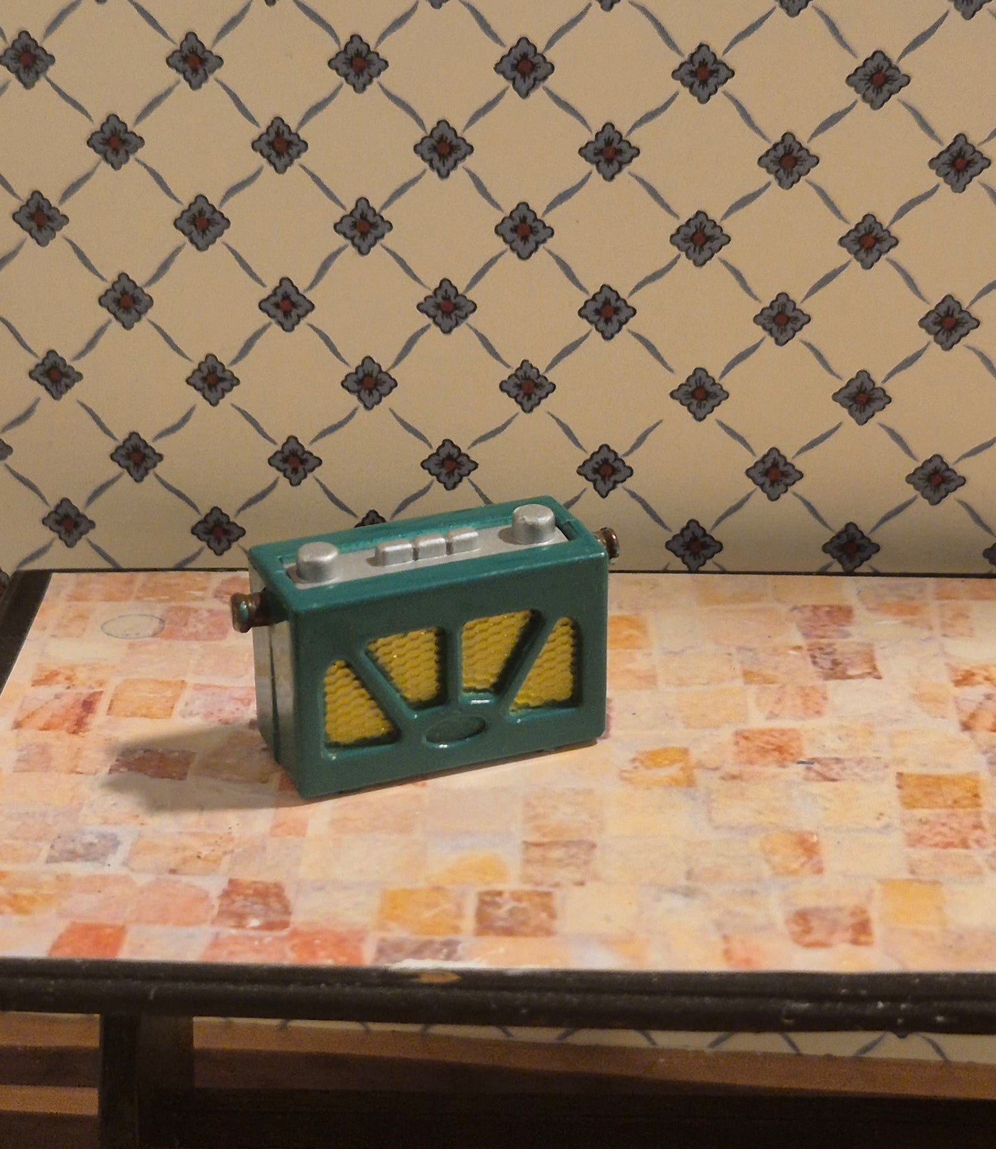 1:12 radio