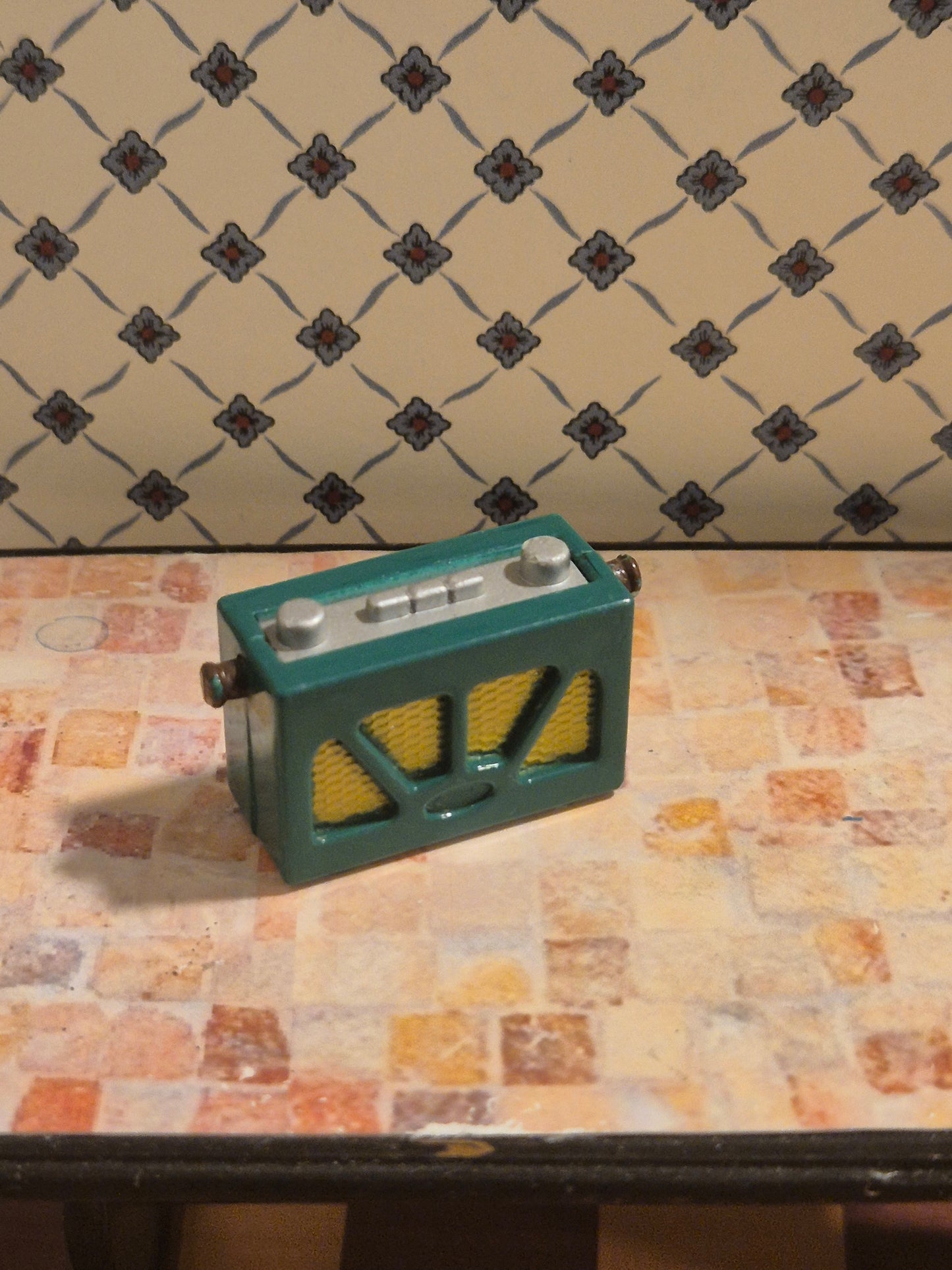 1:12 radio