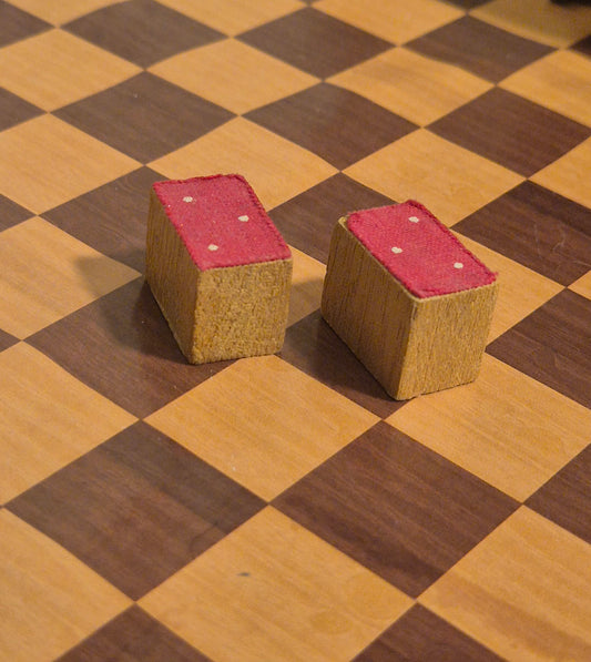 Caroline Home skamler