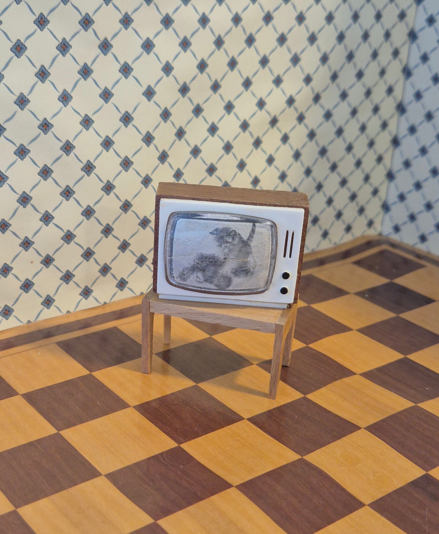 Lundby TV, erstattet ben