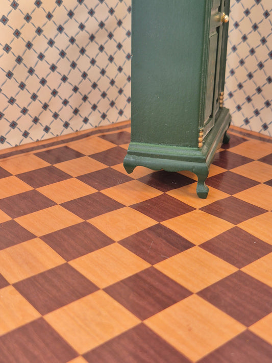 1:12 klædeskab, mangler ét ben