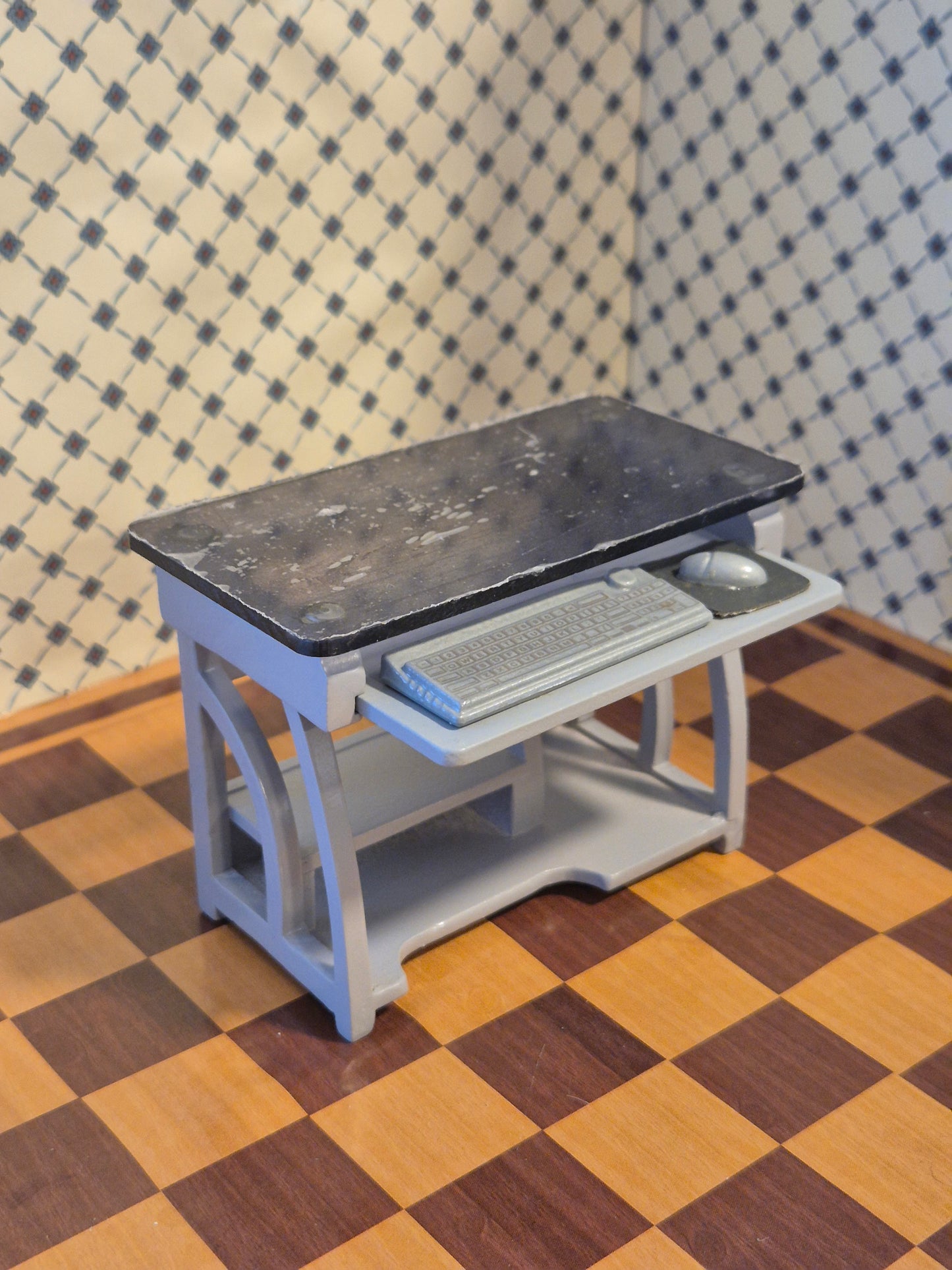 1:12 skrivebord